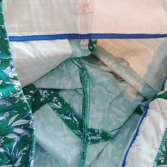 J. Crew Shorts Floral Green Size 10 - Picture 8 of 10